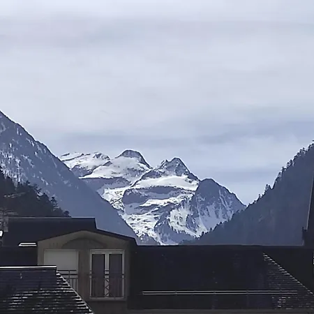 Pied Telecabine Pas De L'ours 4 Personnes Cauterets